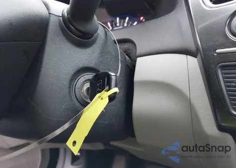 2013 Honda Civic Hf из США, поврежденный, VIN 2HGFB2F65DH532813